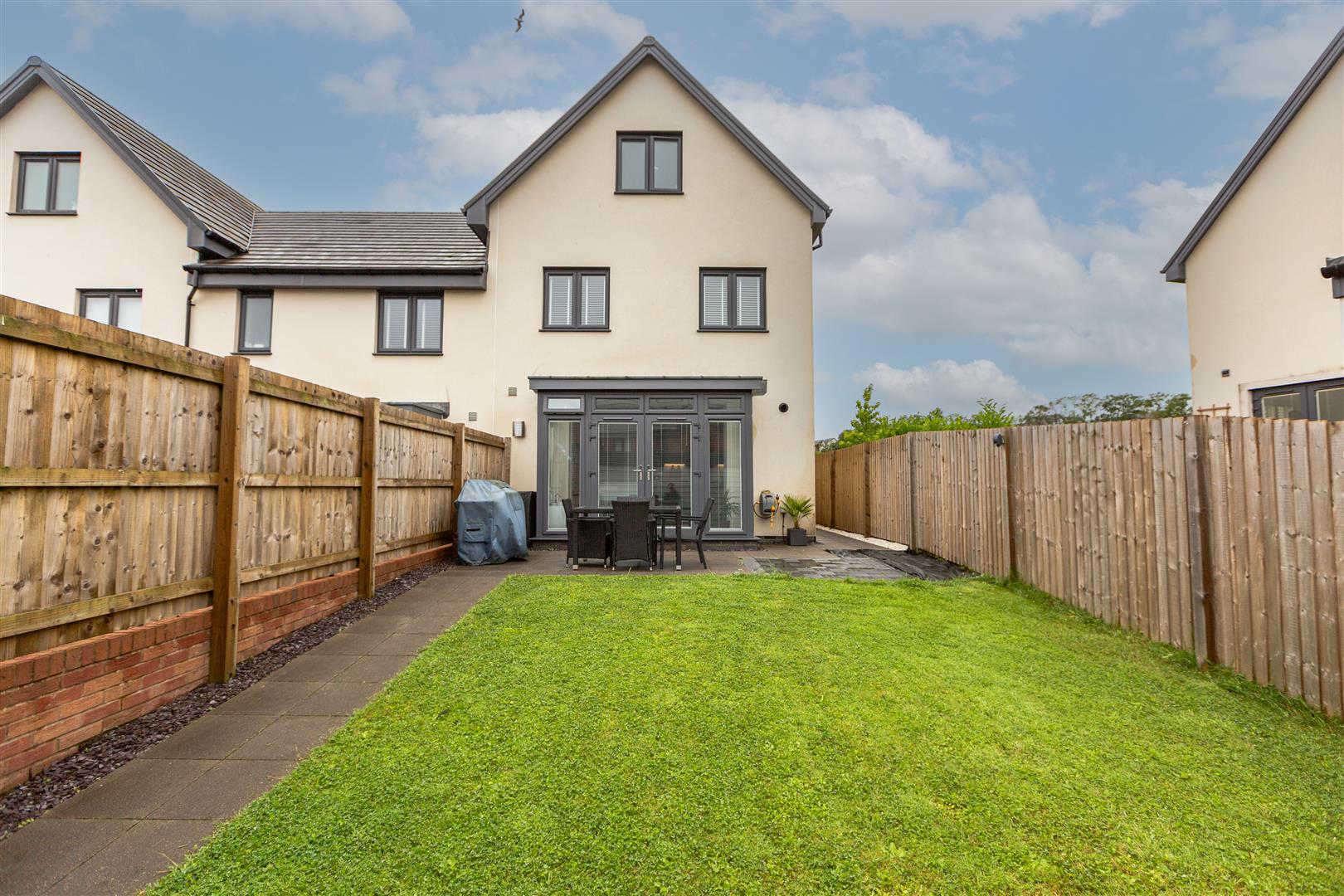 Waun Fawr, Swansea, SA6 6FH